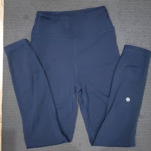 Lululemon Leggings Sz 4 w Side Scallop Trim w Mesh